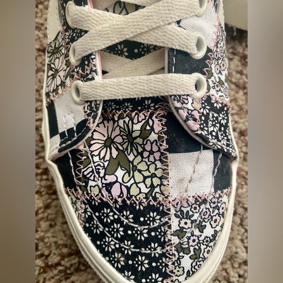 Vans sk8 hi women’s 7.5 - Picture 3 of 5